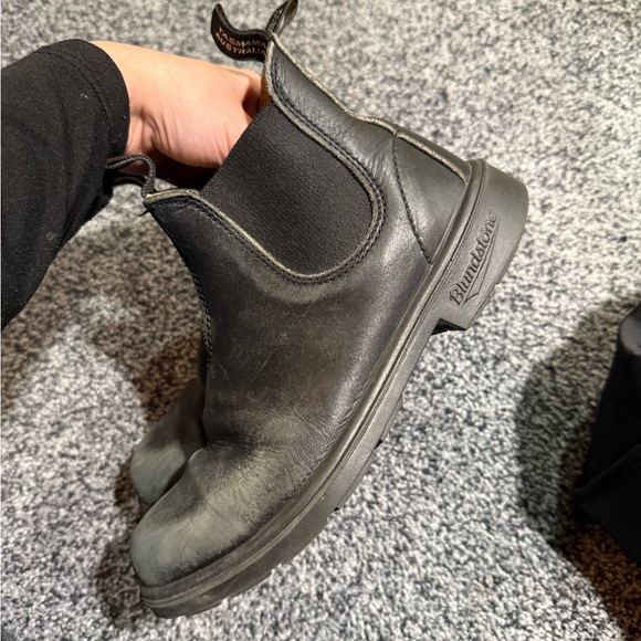 Blundstone Dark Leather Ankle Boots - Picture 3 of 7